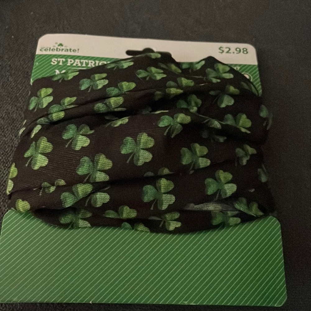 Shamrock wrap